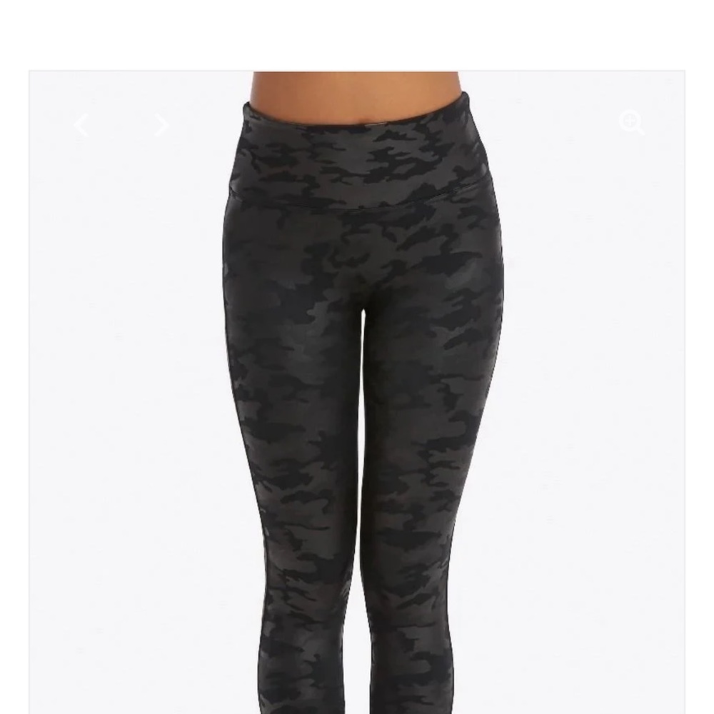 Spanx Faux Leather leggings Camo - Picture 4 of 4